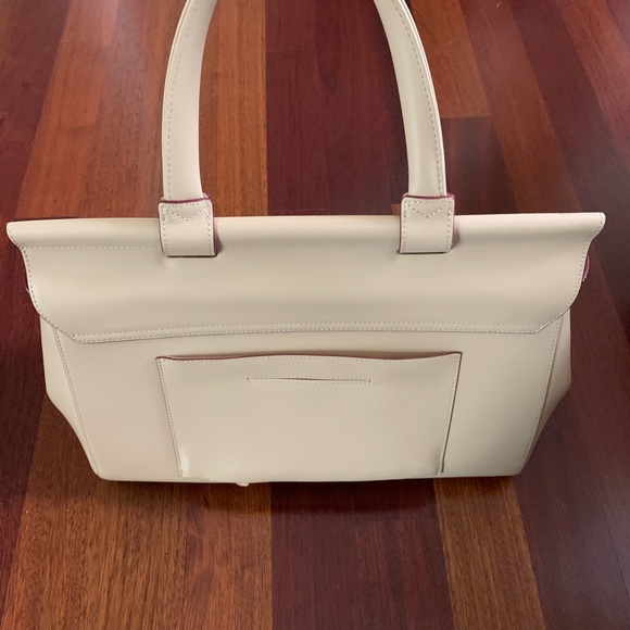 JEMMA - Picture 6 of 6